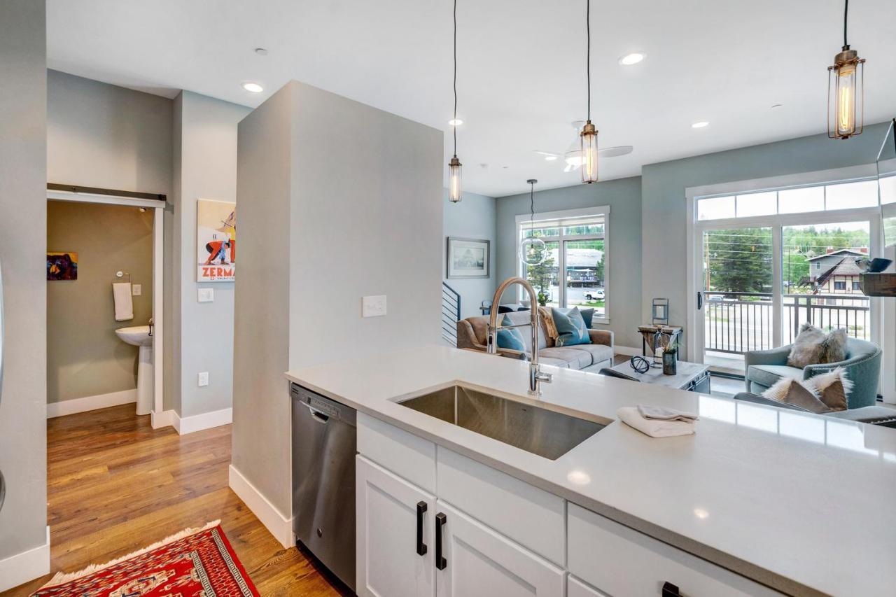 Luxury Loft Retreat: Hot Tub, Views & Activity Perks Villa Winter Park Exterior photo